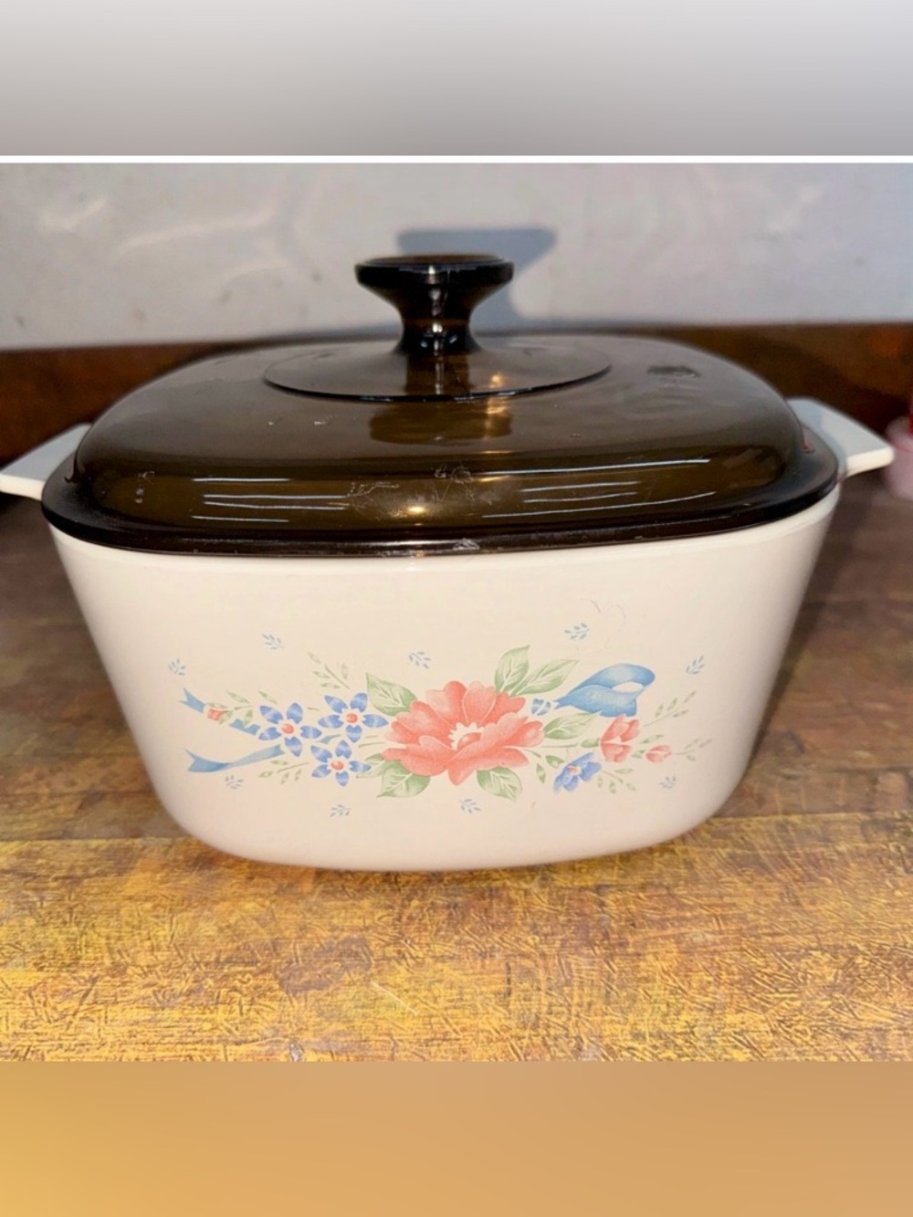 Corningware Floral Covered Casserole Dish with Amber Lid